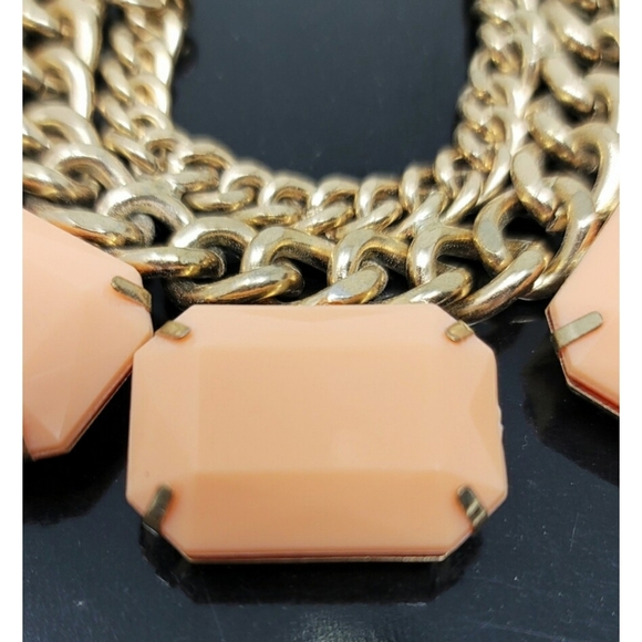 Peach Color Statement Necklace - Picture 2 of 3